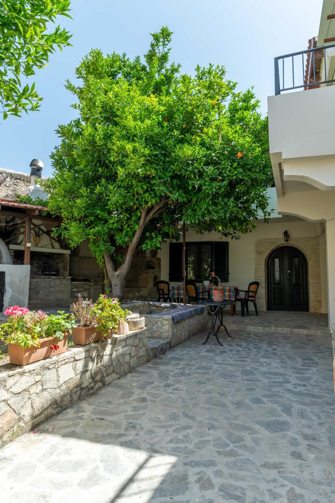 House Rachati Zarós Exterior foto